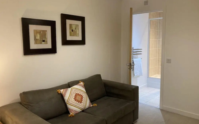 Delta One 2 Bedroom Flat