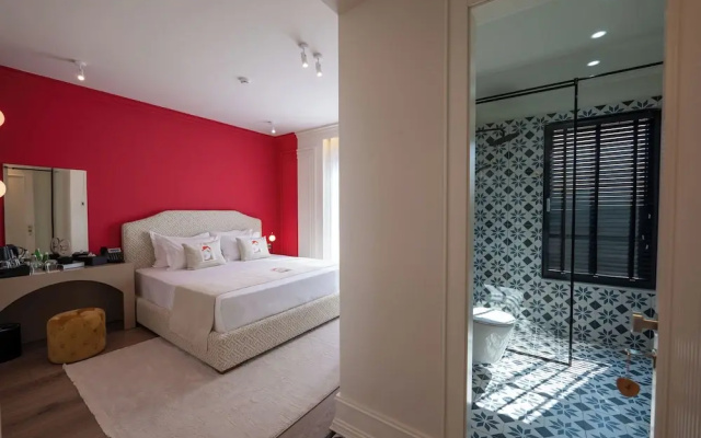 The Collector hotel boutique