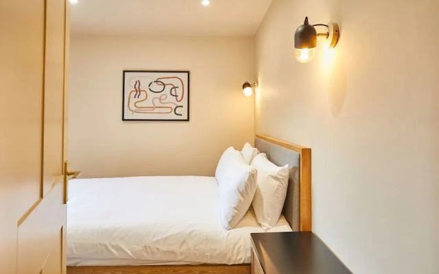 Host Stay No 33
