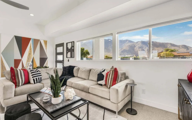 Sunview Escape, a Freshly Remodeled Retreat!