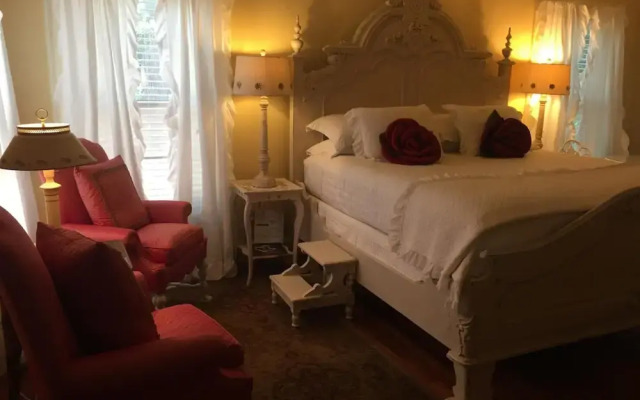 Azalea Plantation B&B