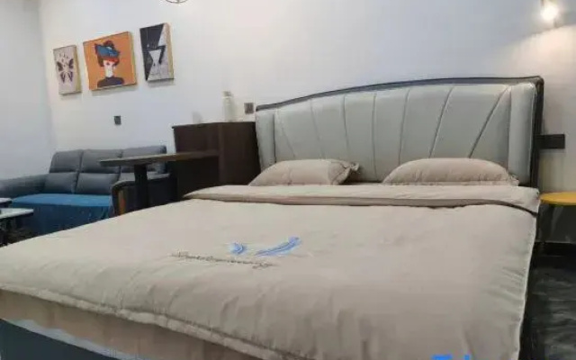 Pingyi Binhe New Fashion Apartment