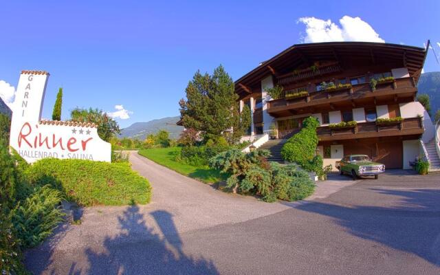 Garni - Hotel Rinner Julia Лачес вид на фасад