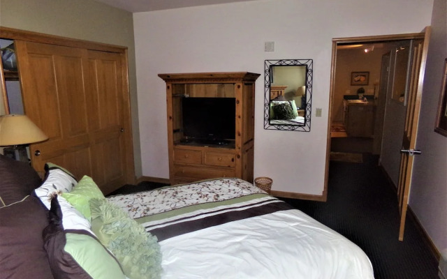 BBCS Black Bear Lodge Deluxe 2Bed 2Bath