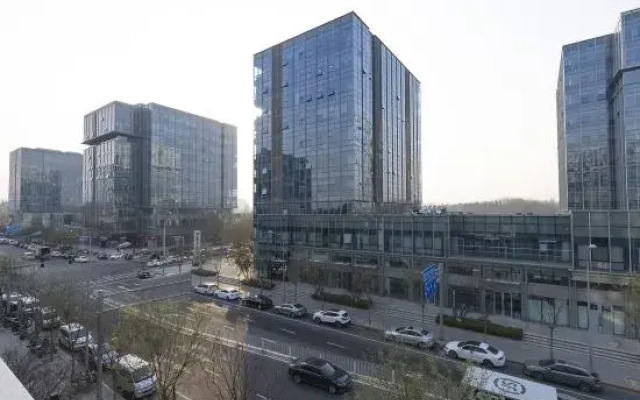 Xana Hotelle Hotel (Beijing Daoxianghu Subway Station)