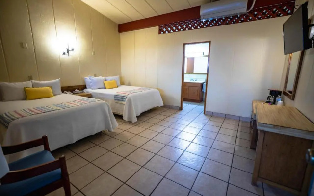 Hotel Oasis