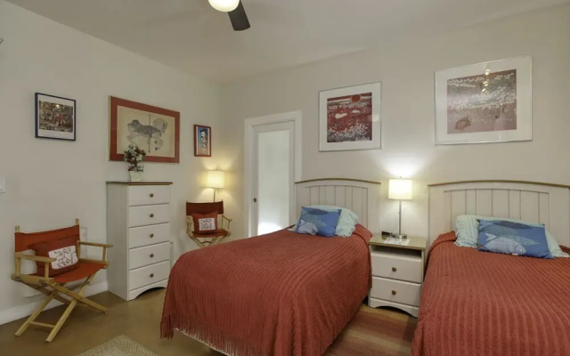 1460 Strand Way 2 Bedroom Home by Redawning