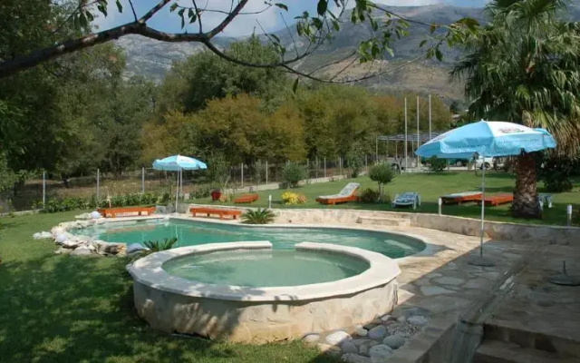 Hotel Mirela
