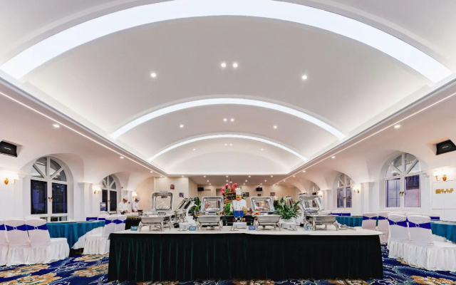 Longma Hotel