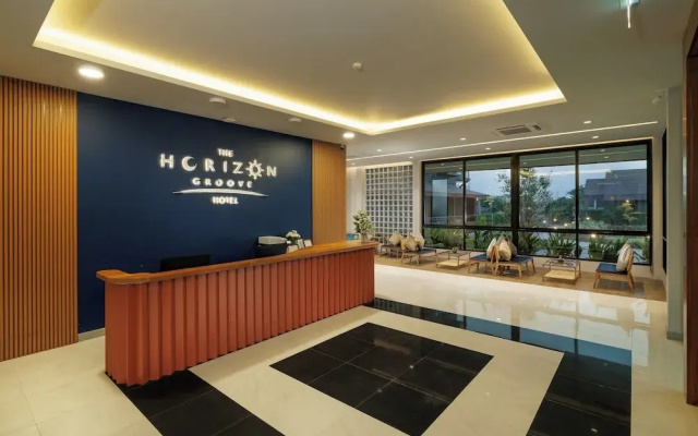 The Horizon Groove Hotel