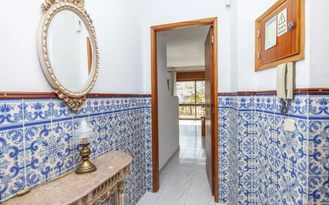 B78 - Fragoso Downtown Apartment