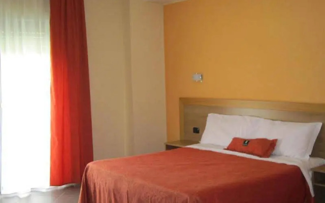 Manhattan Village Hotel
