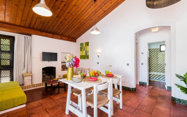 Casas Barulho - Villa Jacaranda A8
