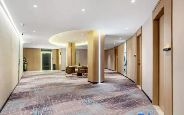 Qingfeng Huayuan Hotel (Houjie Vanke Life Plaza Branch)