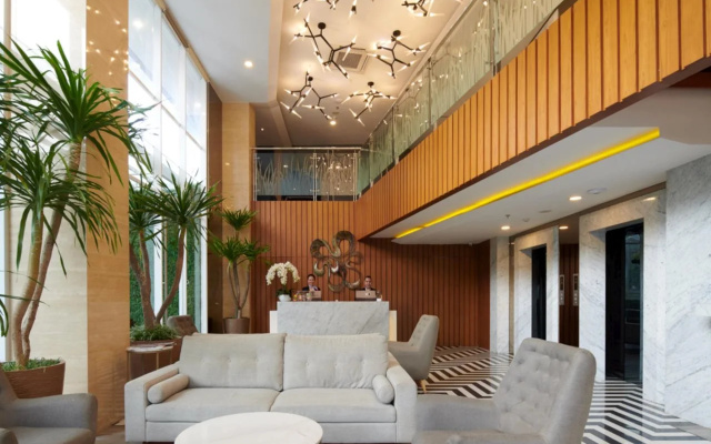 Verse Luxe Hotel Wahid Hasyim