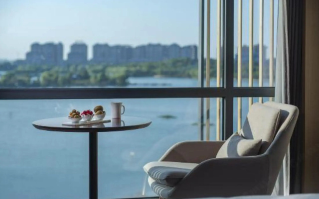 Maison New Century Hotel Wuhu Dong Lake