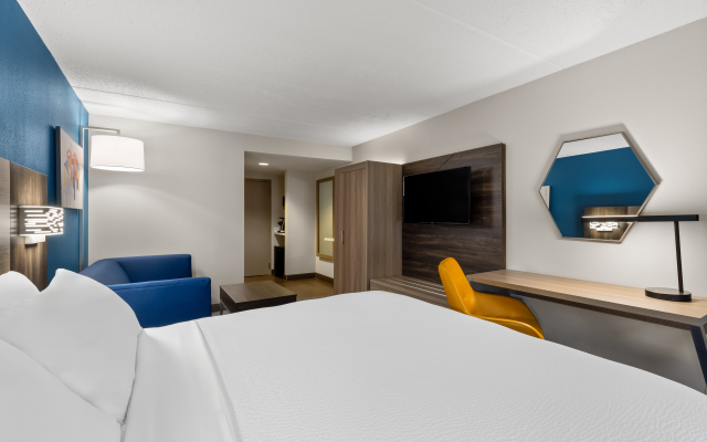 Holiday Inn Express Hotel & Suites Danbury - I-84 by IHG
