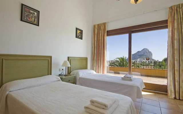 Villa - 6 Bedrooms with Pool and WiFi - 104983