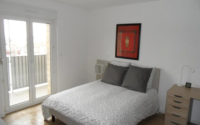 # Studio Bon Emplacement Avec Parking #