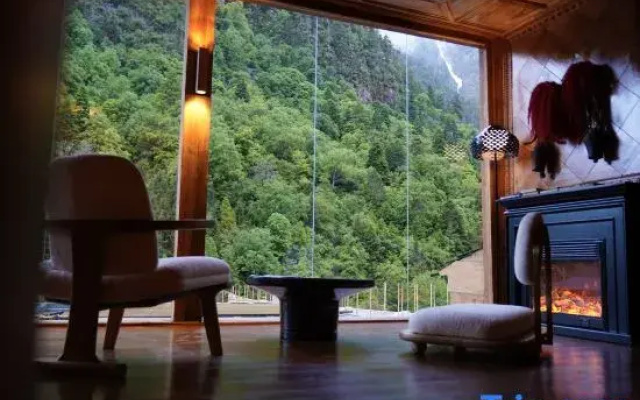 ZhiYu Guest House