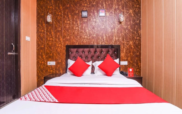 OYO 22691 Royale Park Inn