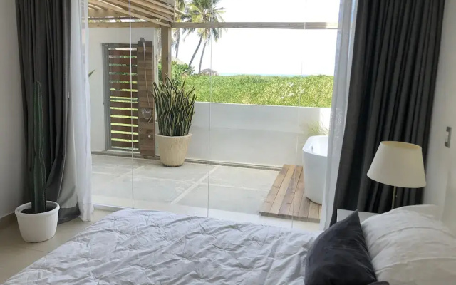 Oceanfront New Condo on the Beach
