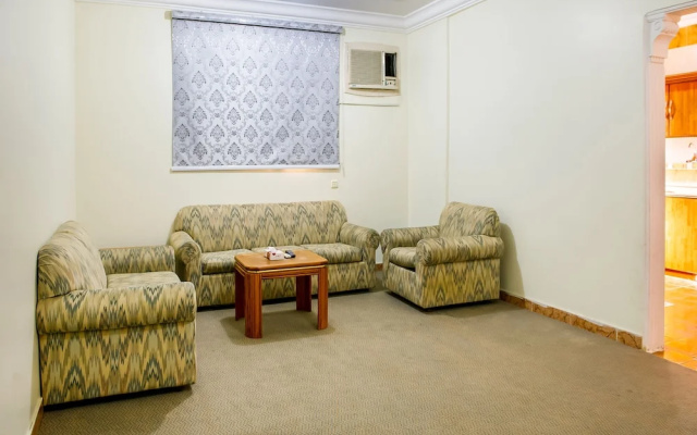 OYO 525 Rose Plaza1