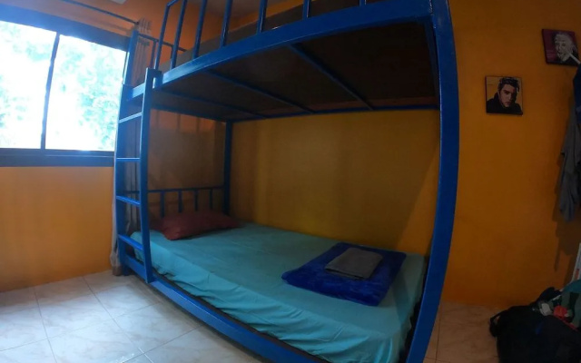SLEEPYHEADHOSTEL
