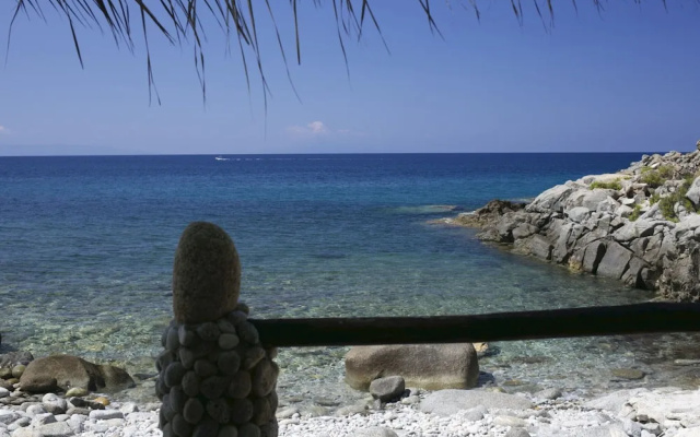 Mansion in Capo Vaticano by the Sea