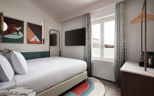 Puccini Hotel Milan, Tapestry Collection by Hilton