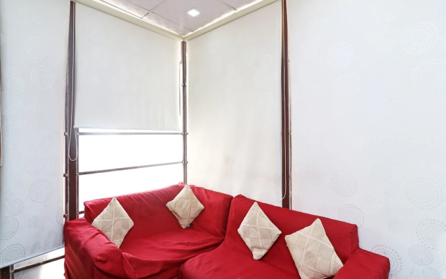 OYO 13451 Star Corporate Avenue