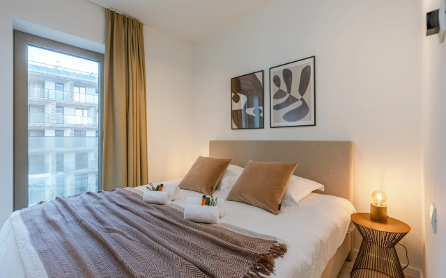 Apartment With Terrace Close to the sea