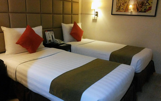 The Oracle Hotel