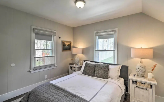 Luxe Glacier Getaway: Walk to Downtown Kalispell!
