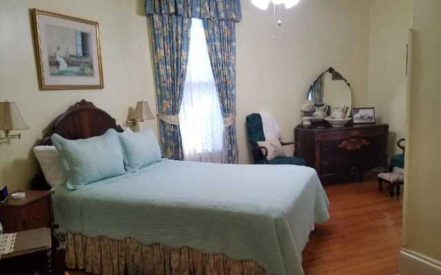 Ivy Bed and Breakfast