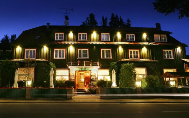 Hotel Grüne Tanne Mandelholz