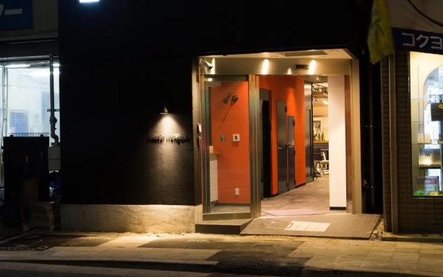 Hotel Hangout - Hostel