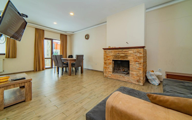Gio’s Family house