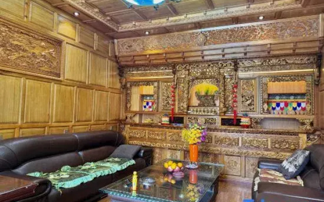 Shangri-La Gazhuo Linka Homestay