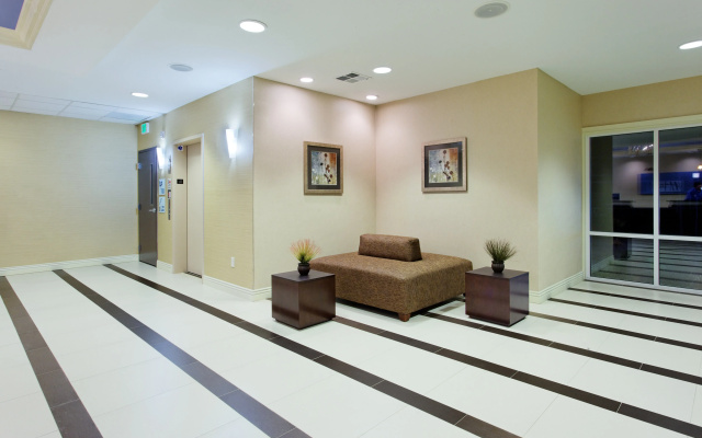 Holiday Inn Express Benicia by IHG