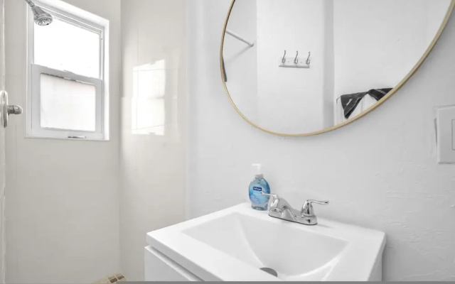Beach Escape Corner Apartment