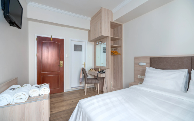 Attalos Hotel