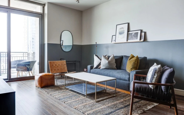 Domio Downtown Luxurious 2BR Gym/sauna