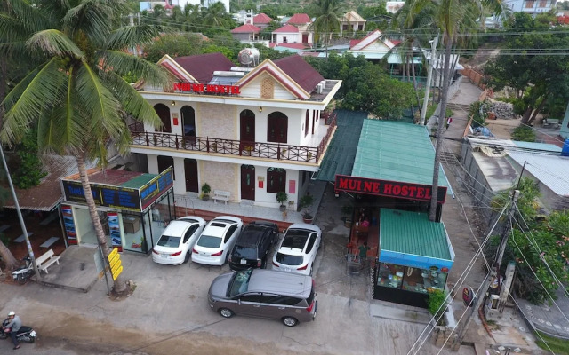 Mui Ne Hostel  Cafe 141