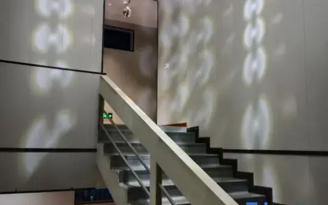 Yanggu Jiangnan Yiju Business Hotel