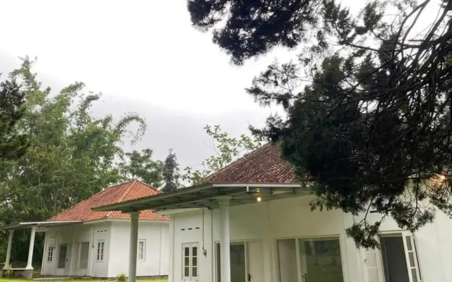 Badai Heritage Villa Kaliurang