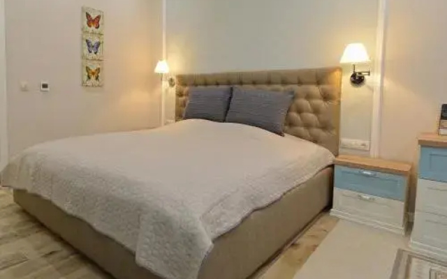 Divona Studio 2