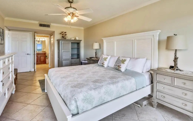 Land's End 10-304 Beach Front - Premier