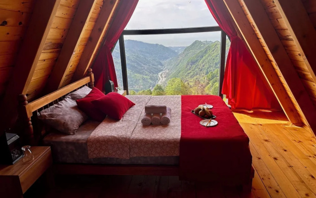 Celazeni̇ Bungalov