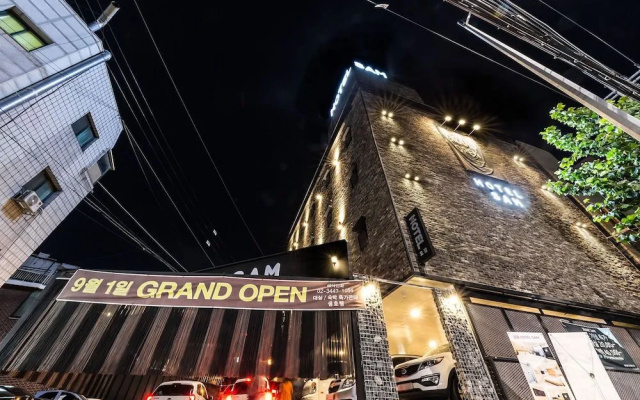 Sam Hotel